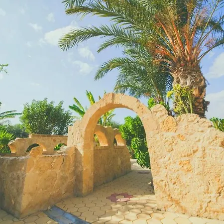 Haseki Hurrem Boutique & Pool & Restaurant Guest house Lapithos (Northern Cyprus)
